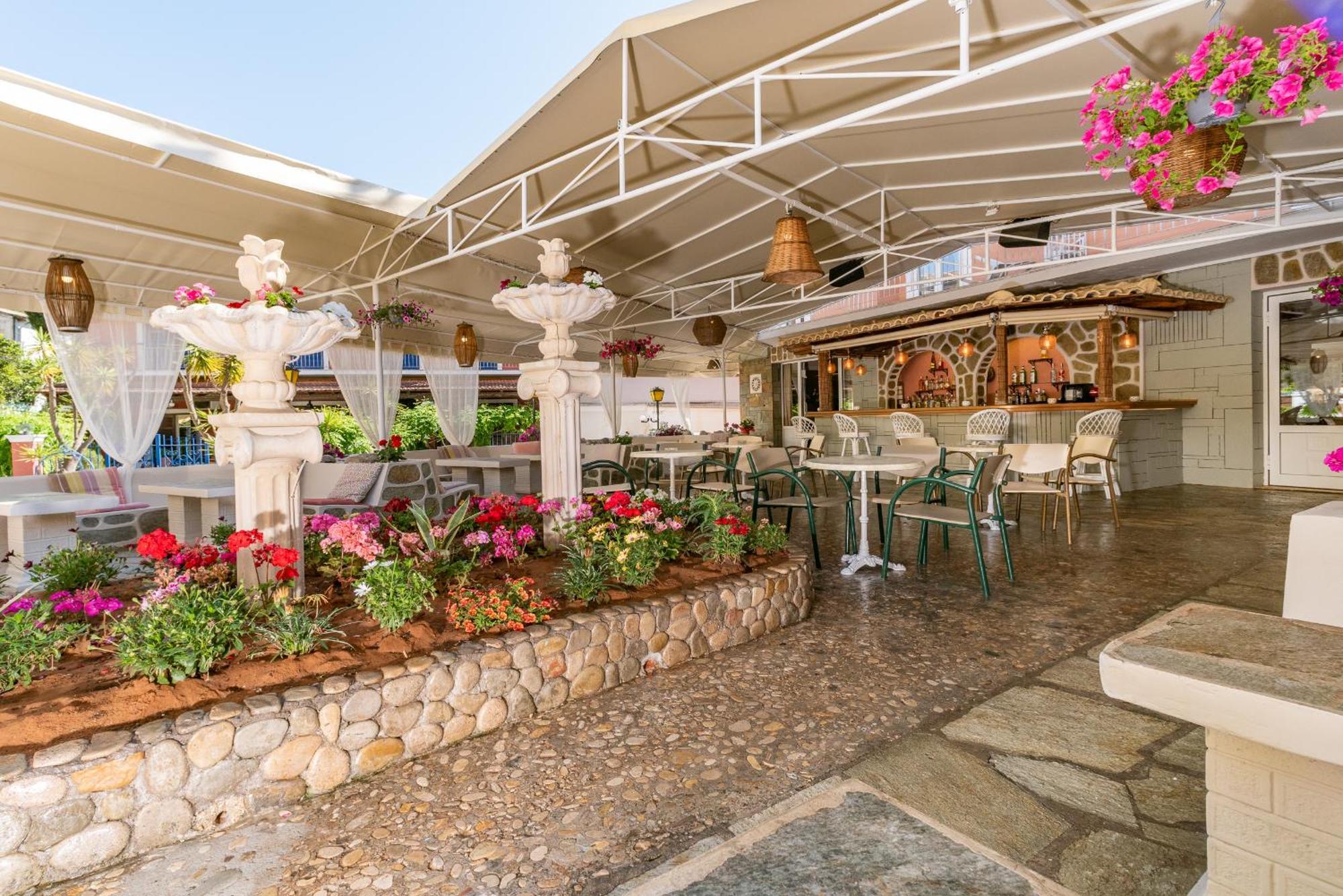 Sirena Beach Gouvia Exterior photo